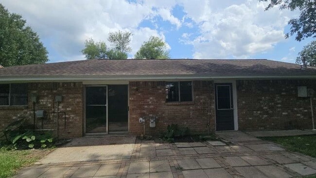 Building Photo - 934 Dellbrook Dr
