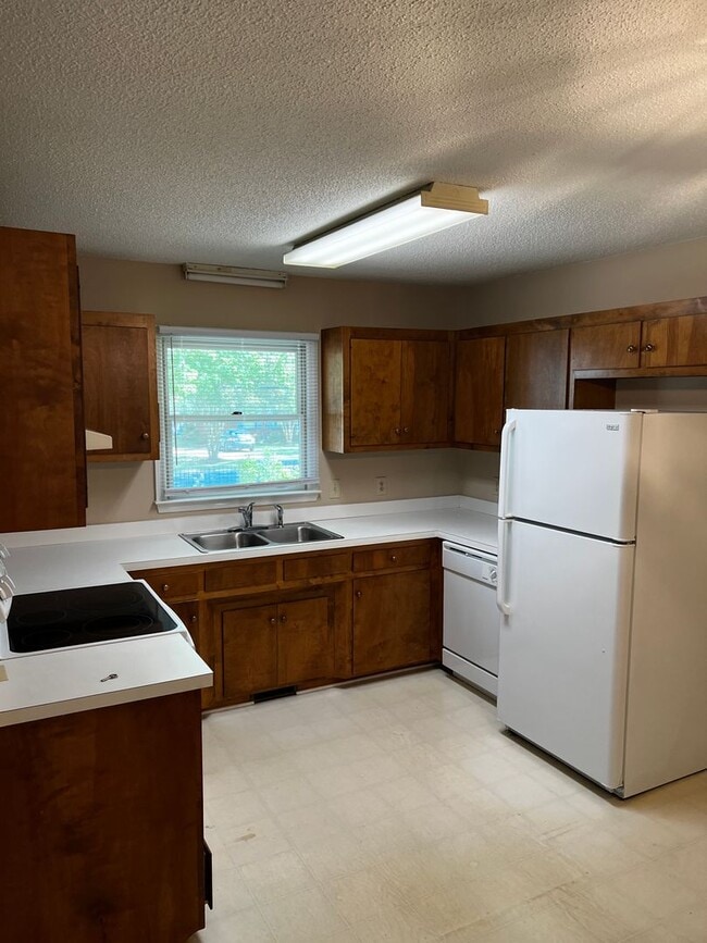 Building Photo - 2 bedroom in Lillington