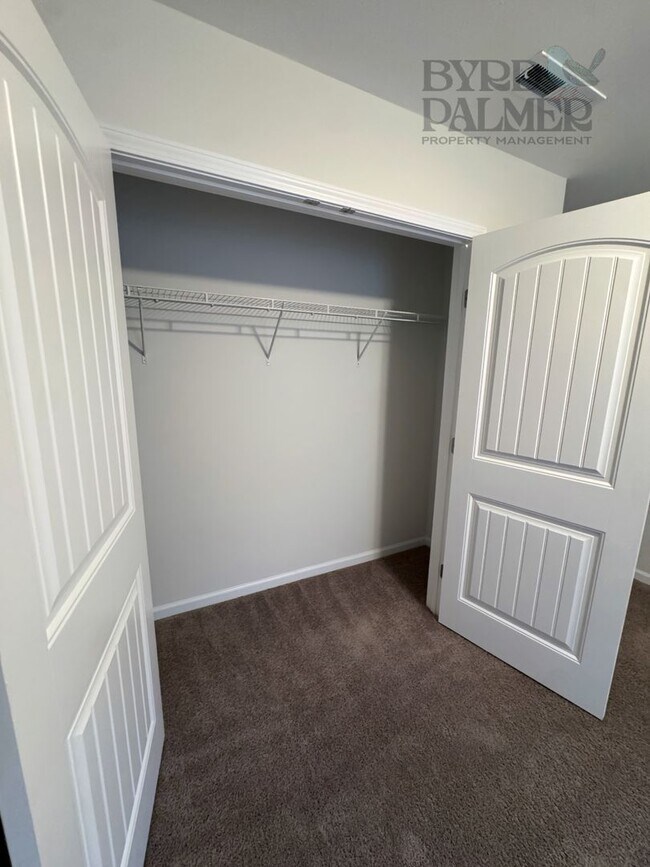 Building Photo - TURNING STONE