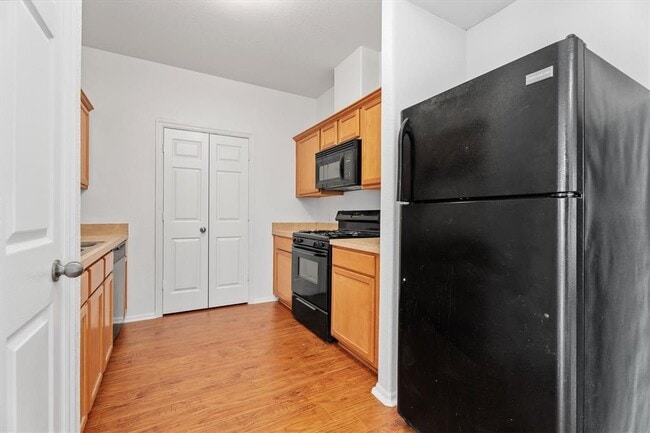 Building Photo - 12230 Turchin Dr