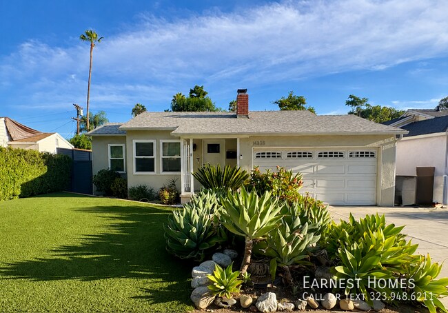 Building Photo - 14338 Califa St