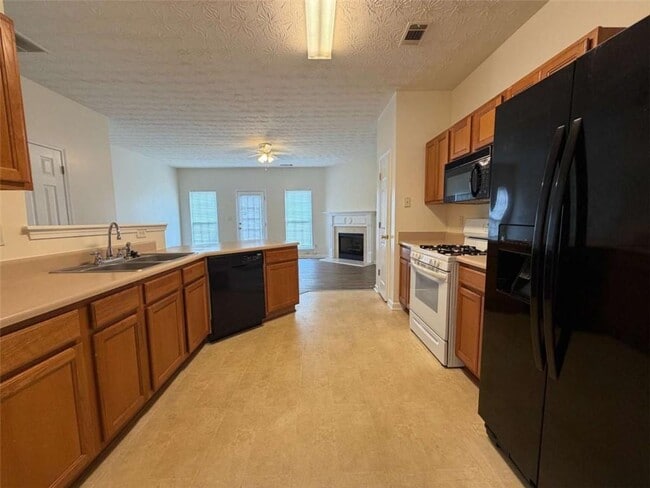 Building Photo - 644 Kenridge Dr