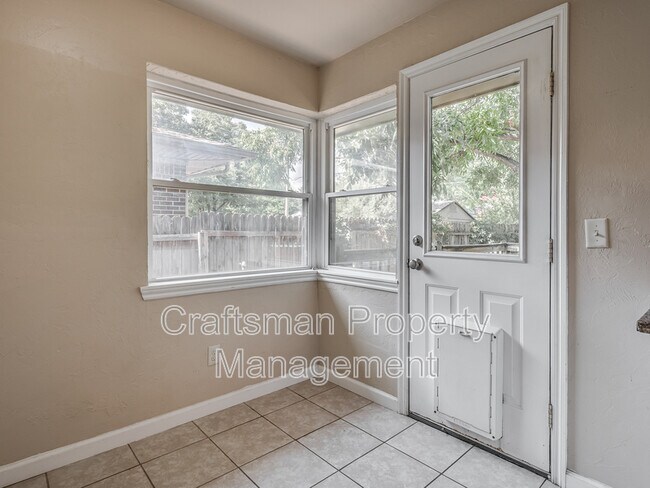 Building Photo - 3105 NW 67th St