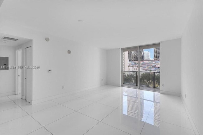 Building Photo - 1100 S Miami Ave