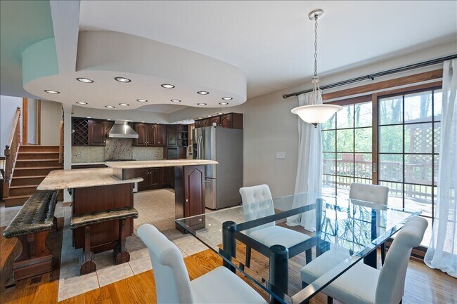 Building Photo - 33 Half Day Rd