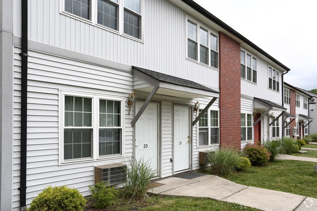 Primary Photo - Little River Crossing Apartments