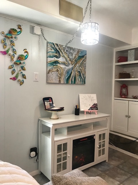 Building Photo - 8301 Comanche Ct NE