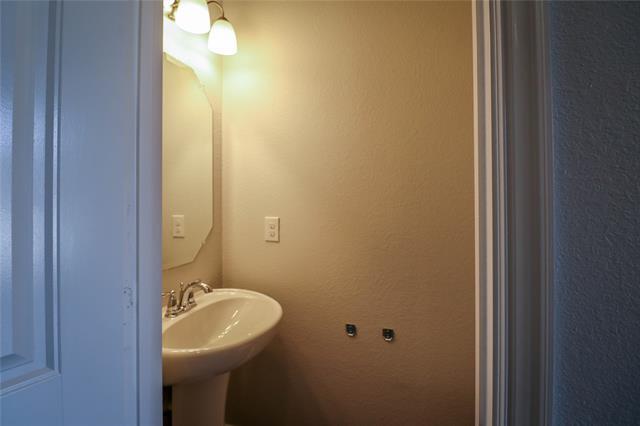 Building Photo - 9909 Tule Lake Rd