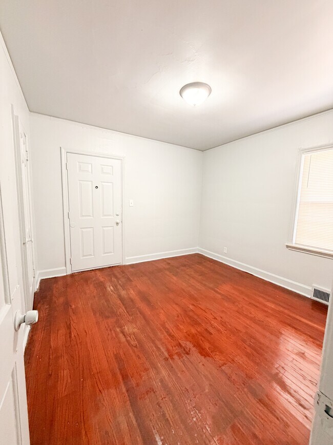 Building Photo - 18961 Steel St