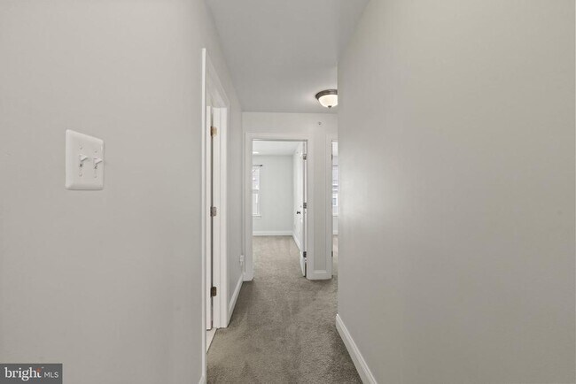 Building Photo - 428 Hurst St