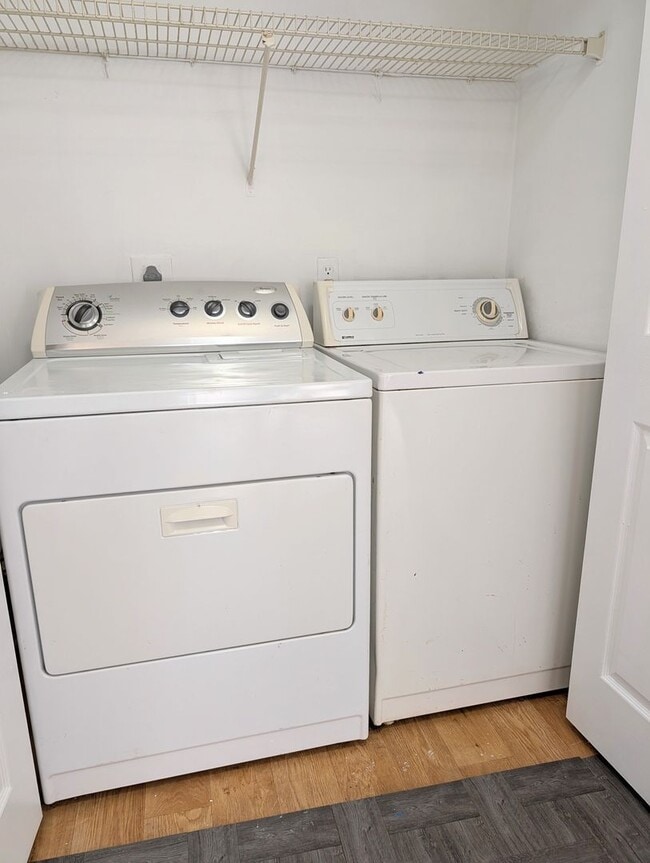 Building Photo - Charming 1 Bedroom / 1 Bathroom Condo – Pompano Beach