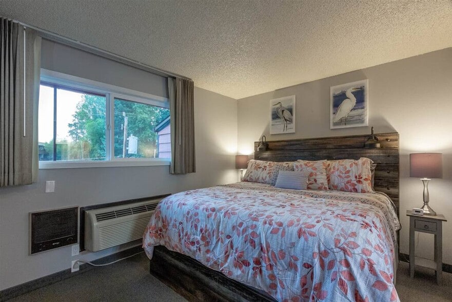 Building Photo - 6103 NW Harriman St