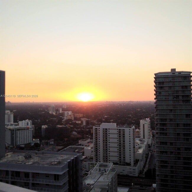 Building Photo - 1080 Brickell Ave