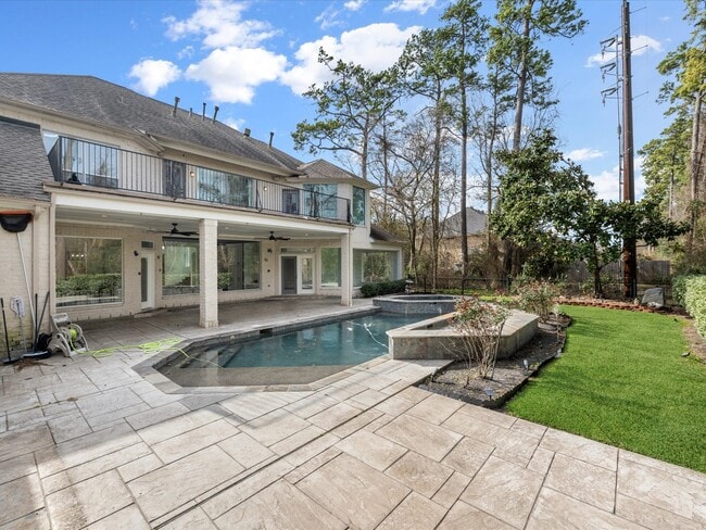 Building Photo - 15318 Beecham Dr