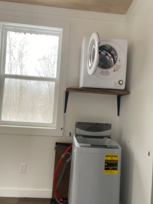 Building Photo - 2015 Union School Rd SW