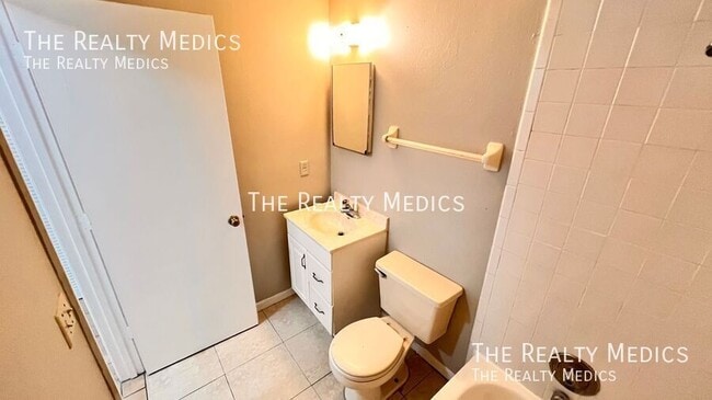 Building Photo - 12347 Antonio Cir