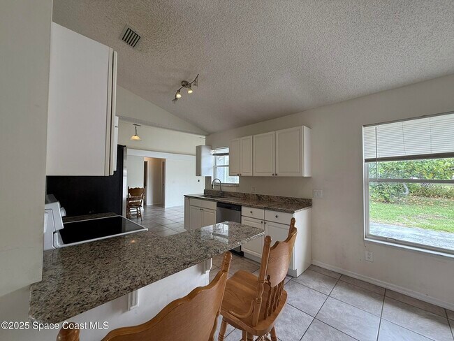 Building Photo - 3506 Egret Dr