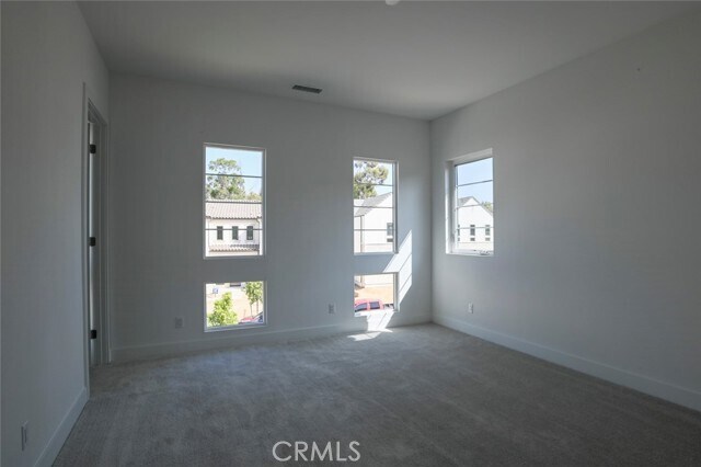 Building Photo - 20552 Edgewood Ct