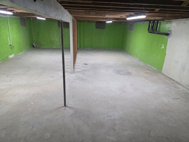 Building Photo - 3 Bed 2 Bath one story home in the country on 1 acre