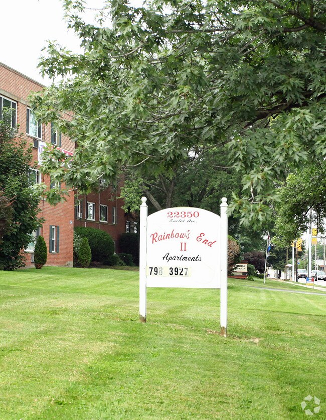 Building Photo - Crestview West