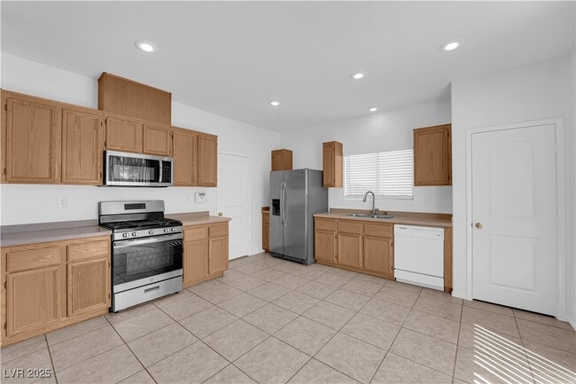 Building Photo - 6236 Halstead Ct
