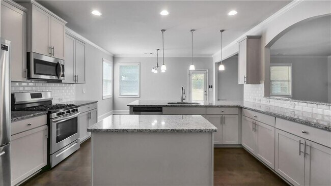 Building Photo - 3974 Frasier Dr