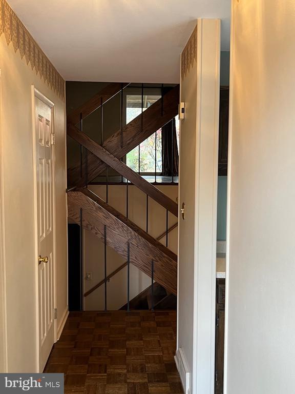 Building Photo - 70 Winged Foot Dr