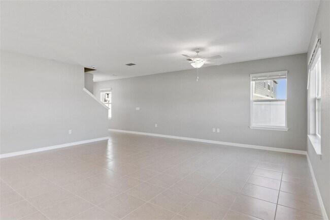 Building Photo - 1087 Silverlake Blvd