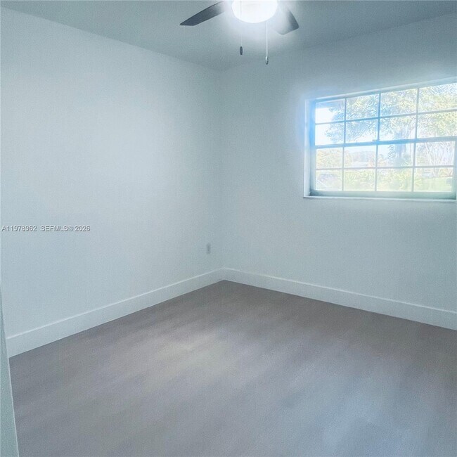 Building Photo - 6618 NW 188th Ln