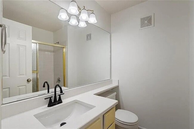 Building Photo - 2212 River Heights Ct SE