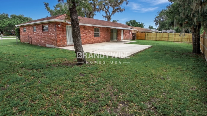 Building Photo - 1024 Hallwood Loop
