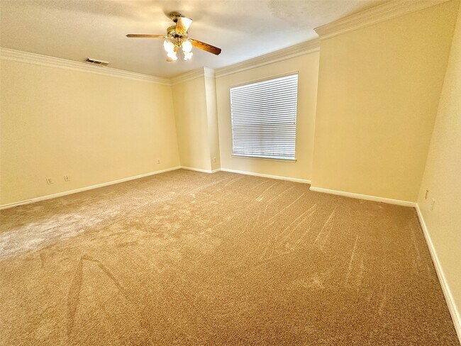 Building Photo - 3302 Richland Dr