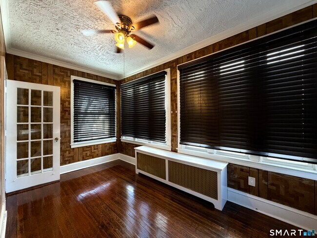 Building Photo - 41-43-43 Hebron St