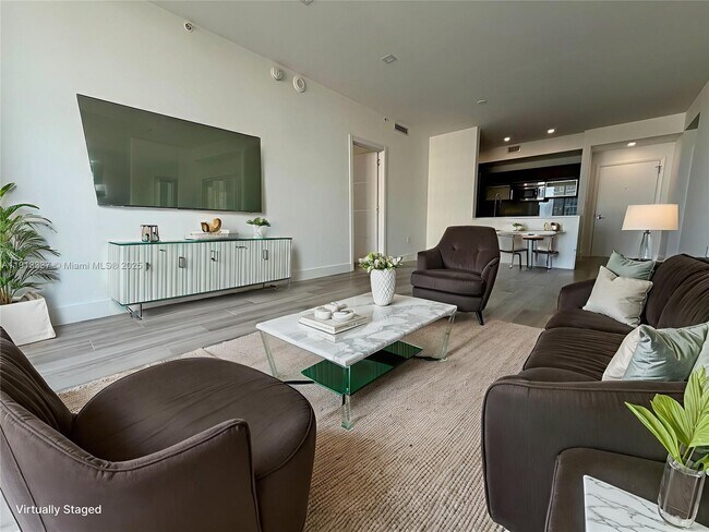 Building Photo - 550 Okeechobee Blvd