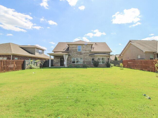 Building Photo - Great Location near Edgewater and Toyota F...