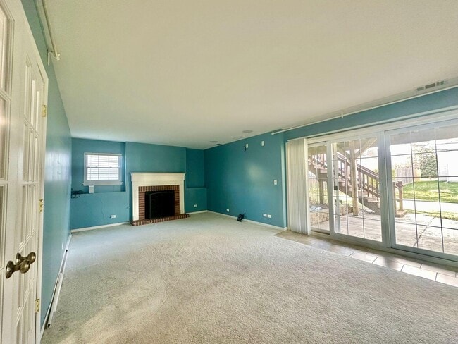 Building Photo - 612 Orrington Ct