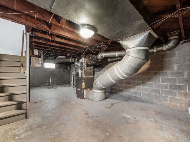 Building Photo - 1728-1730 West Mound Street