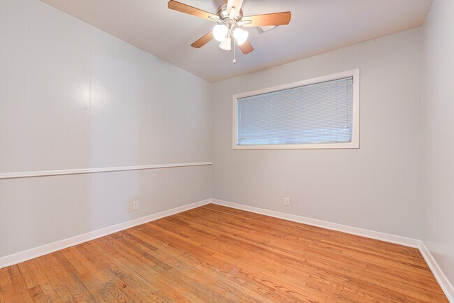 Building Photo - 7130 Carvel Ln