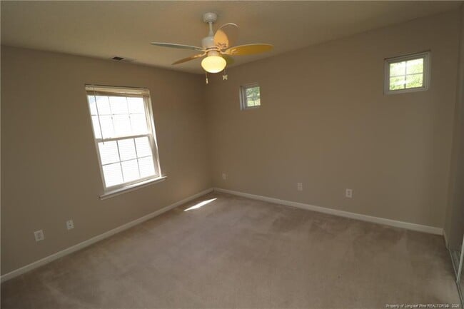 Building Photo - 217 Hartshorn Ct