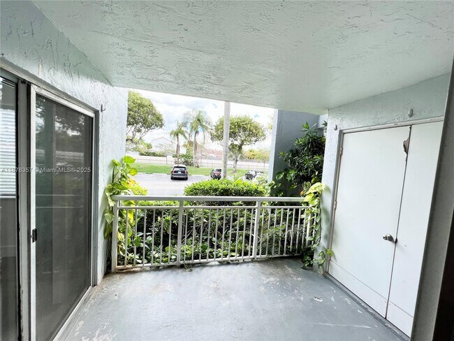 Building Photo - 8540 SW 212th St