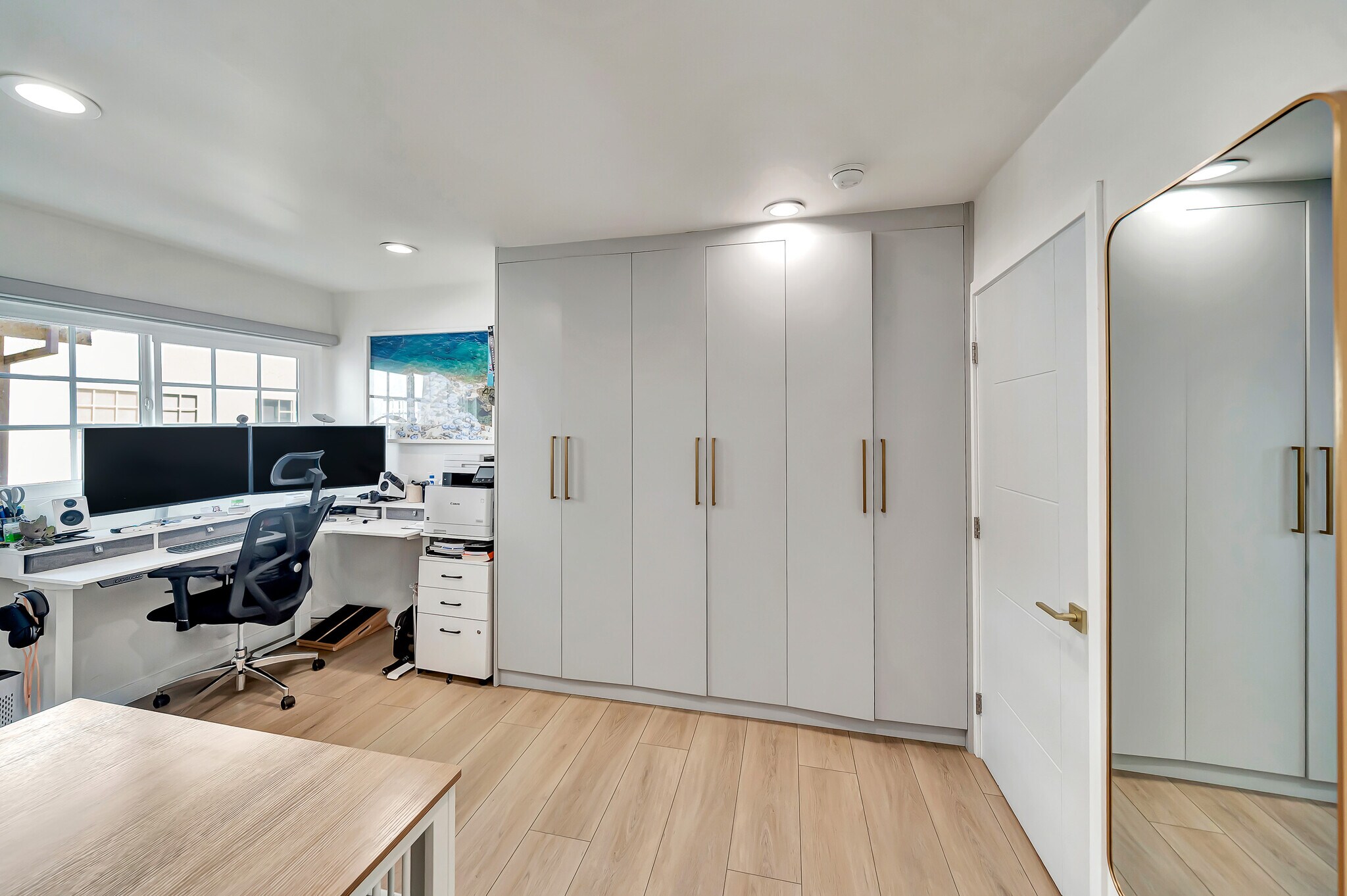 Building Photo - 14727 Magnolia Blvd