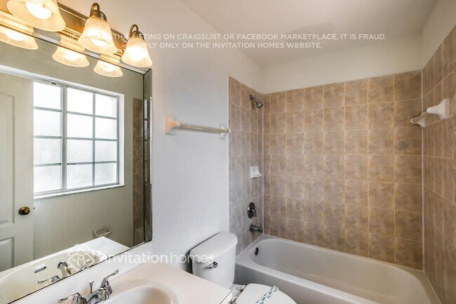 Building Photo - 14365 SW 134th Pl