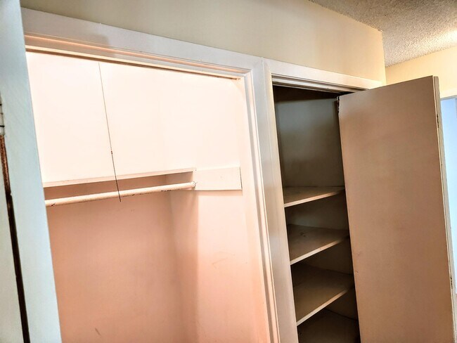 Building Photo - 695 A 1 A