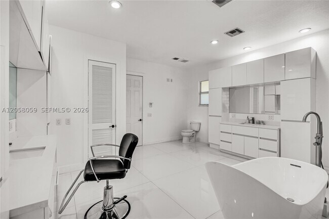 Building Photo - 2161 SW 131st Terrace