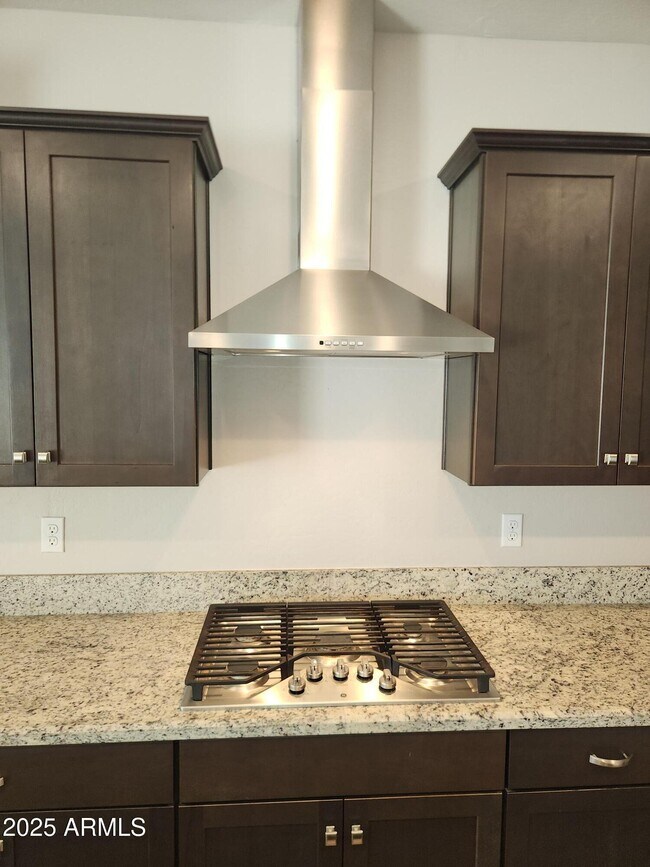 Building Photo - 13431 W Range Mule Dr