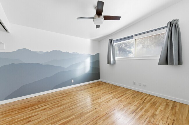 Building Photo - 1346 Phillips Ln