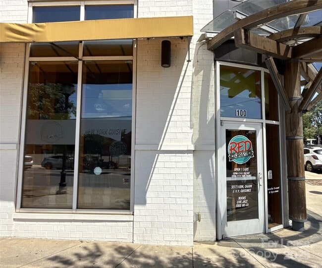 Building Photo - 1315 East Blvd