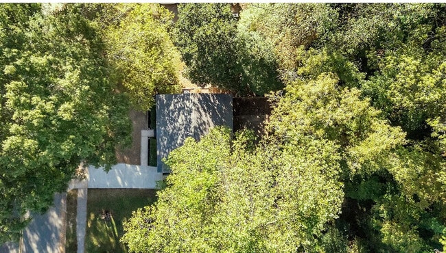 Building Photo - Earn Wealth While Leasing - Like a Homeowner - Lease to Own