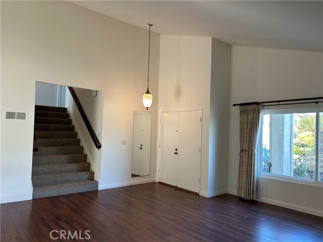 Building Photo - 2332 W 233rd St