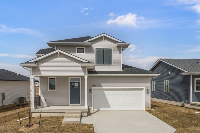 Primary Photo - Stunning 3 Bedroom Home Nestled in Norwalk